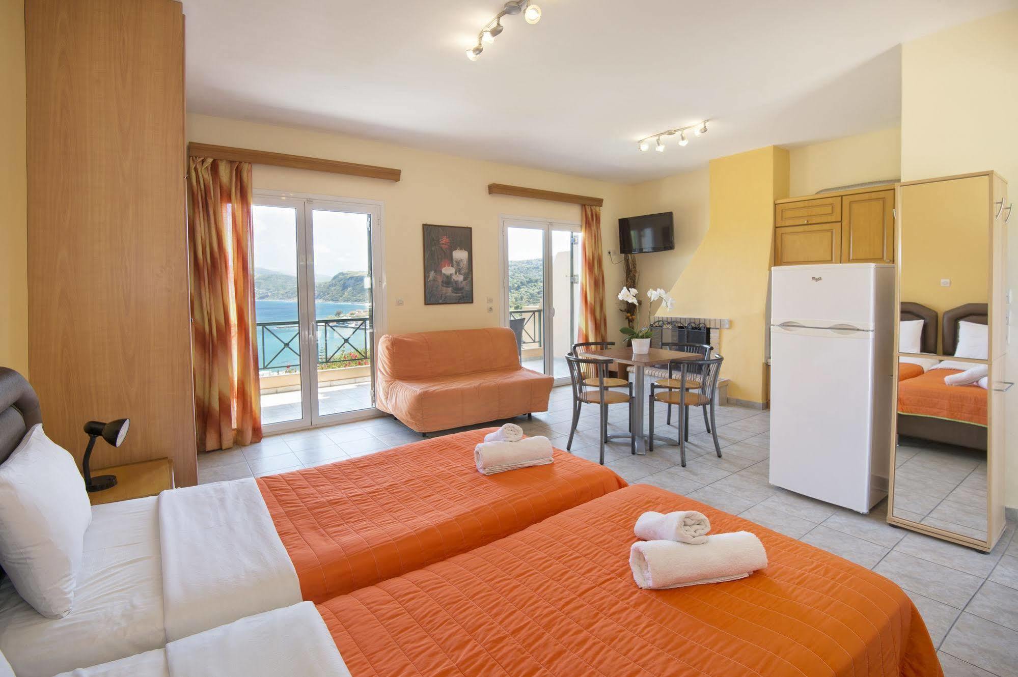 Panorama Hotel Platána Екстериор снимка